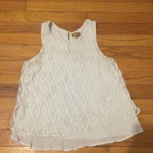 Vera Wang Lace blouse